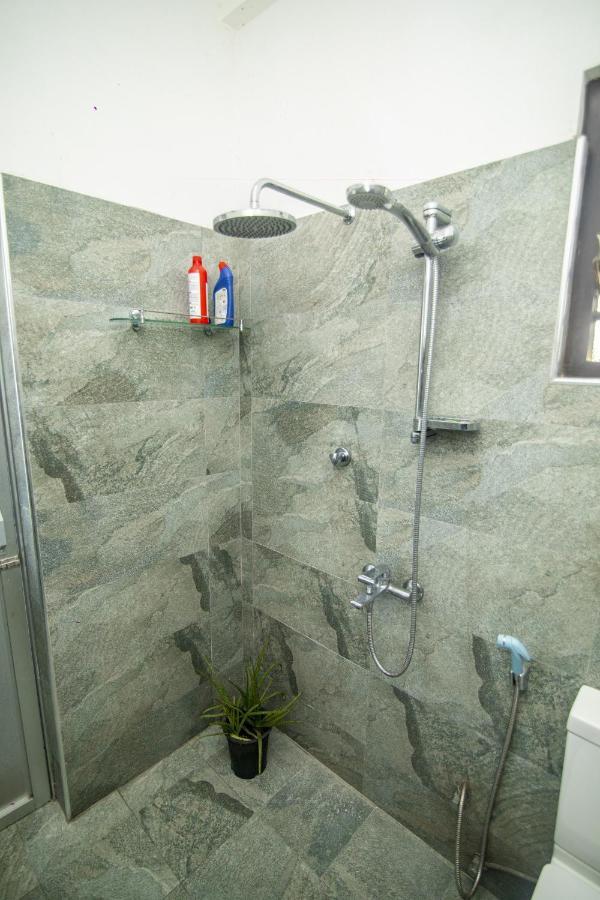 Aira Hotel Bussa Екстериор снимка